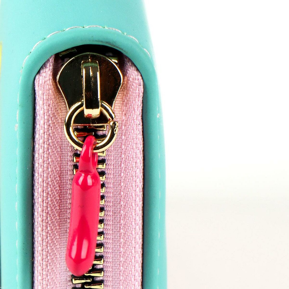 V2HD6F6AAEBF1CDF2DDE70FF91A201C7F48R7133791P5